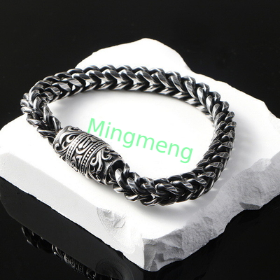 Braccialetto maschile in acciaio inossidabile con fascia magnetica a superfici retro, accessorio alla moda