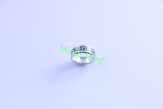 Anello in acciaio di titanio personalizzato per uomini e donne