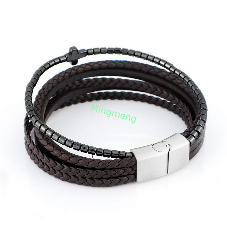 Nuovo braccialetto in pelle in acciaio inossidabile per uomo, braccialetto versatile personalizzato di tendenza europea e americana